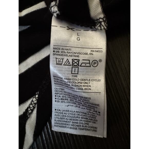 Old Navy Luxe Line Striped V Neck T Shirt Lightweight Ultra Soft Short Sleeve LG - Picture 6 of 8